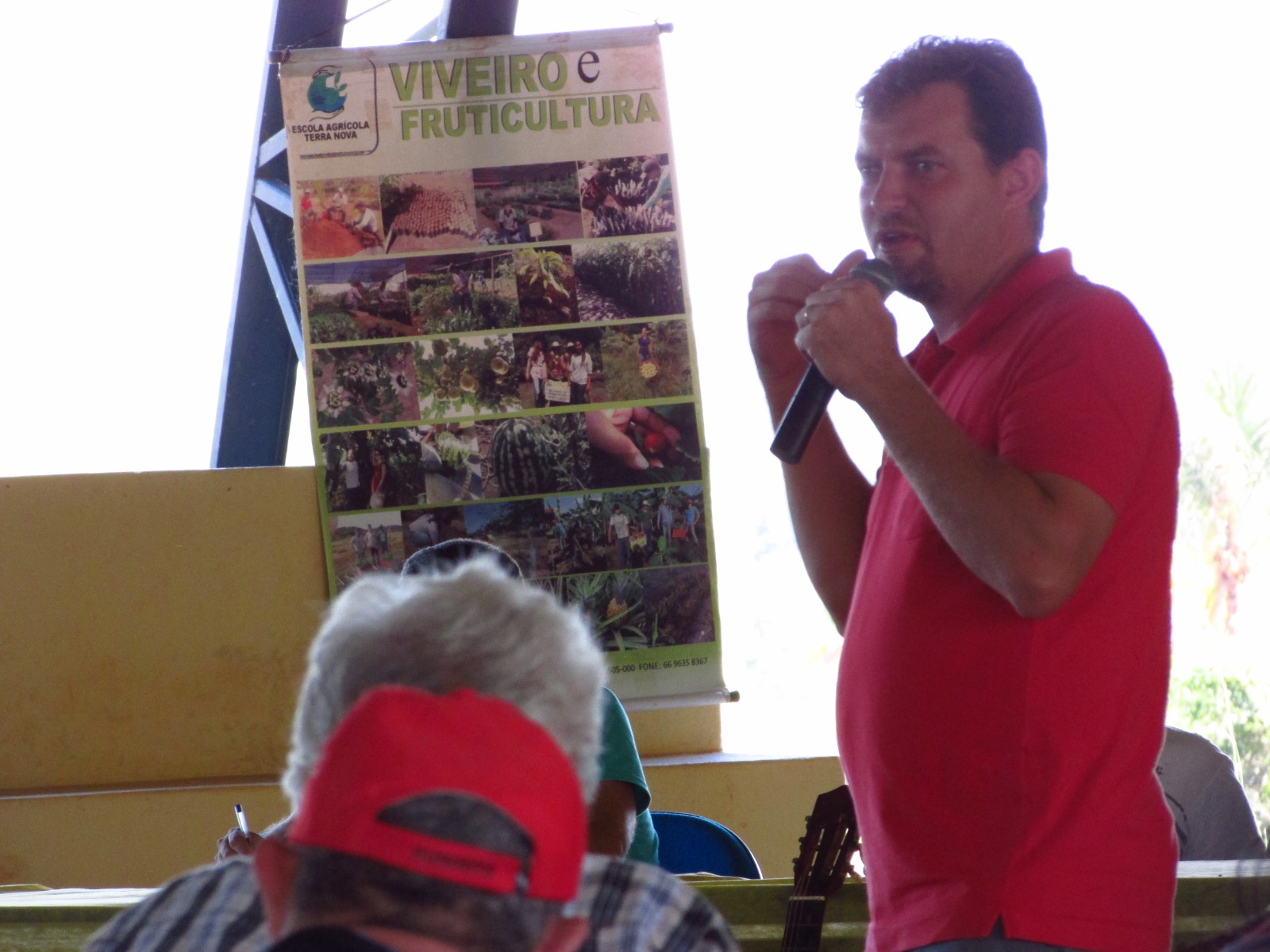 Apresentação do projeto de viveiro e fruticultura da Escola Agrícola Terra Nova